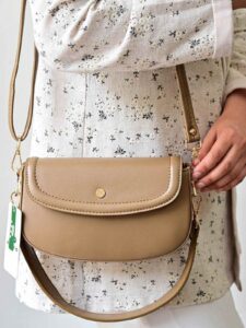 کیف دوشی زنانه بنو مدل لورین کد 4748 - نسکافه ای