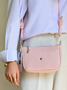 کیف دوشی زنانه بنو مدل نیلو کد 4874 - صورتی روشن