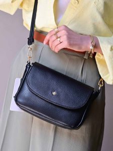 کیف دوشی زنانه بنو مدل نوشا کد 4850 - مشکی