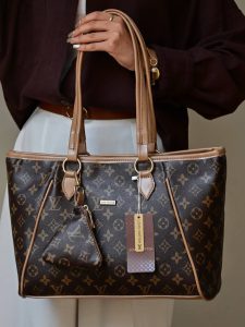 کیف دوشی زنانه بنو کد 4876 - طرح 3